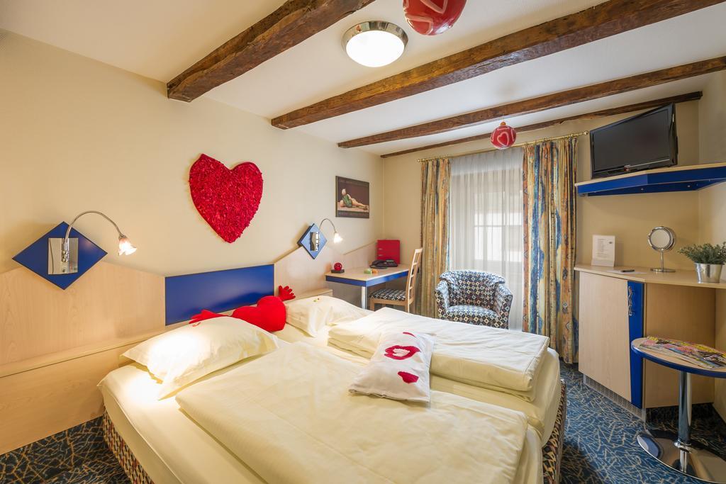 Logis Gourmet & Relax Hotel De La Sure Esch-sur-Sûre Esterno foto