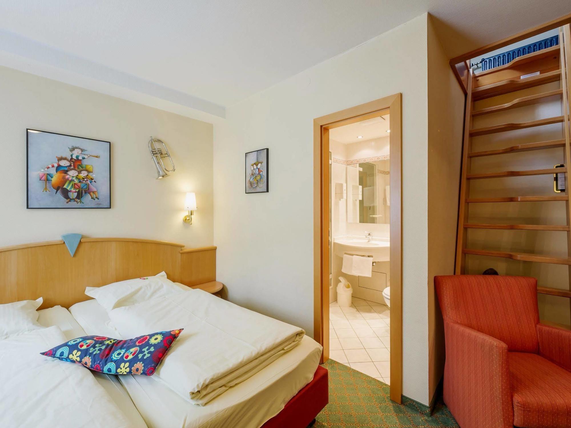 Logis Gourmet & Relax Hotel De La Sure Esch-sur-Sûre Esterno foto