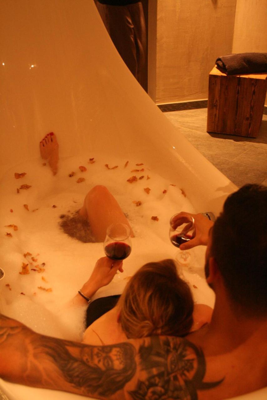 Logis Gourmet & Relax Hotel De La Sure Esch-sur-Sûre Esterno foto